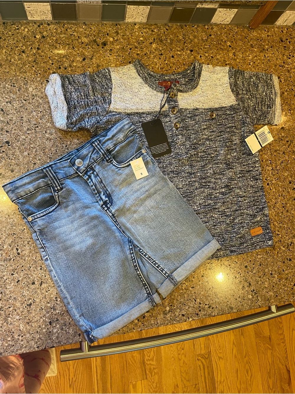 7 For All Mankind Kids Heathered Navy & White Short Sleeve Henley outfit.